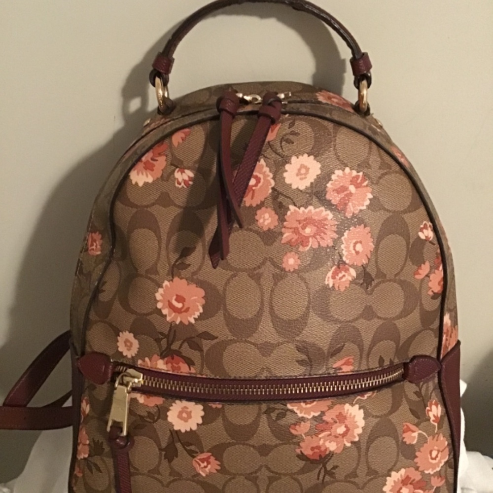🔥Coach, backpack, see all photos, new cond. gorgeous coach pattern - Picture 3 of 9